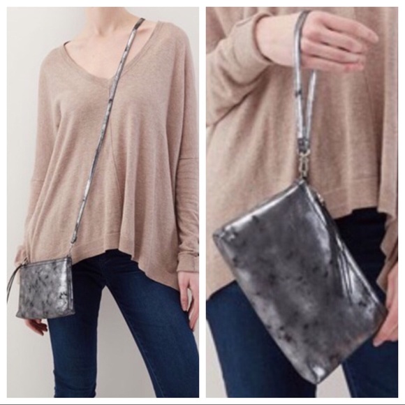 HOBO Handbags - Hobo Int’l Convertible Crossbody Wristlet in Smoke